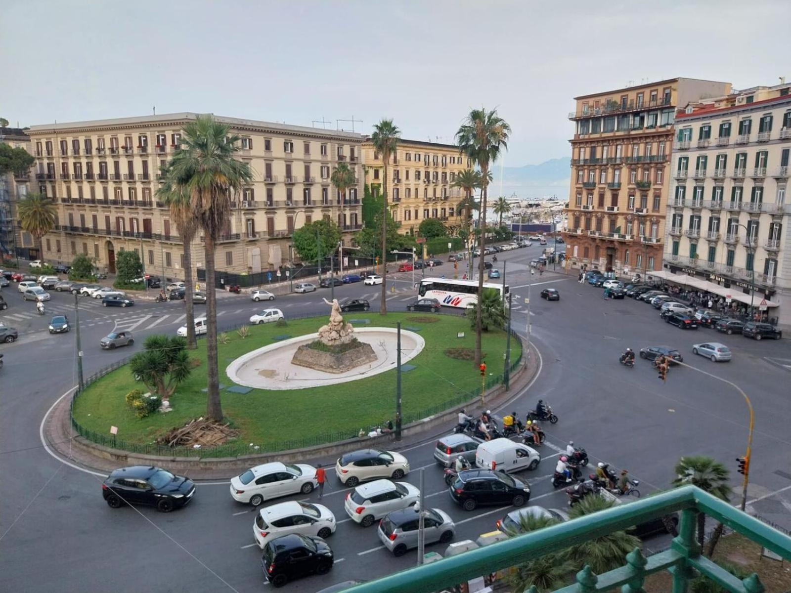 B&B Lungomare Sannazzaro Napoli Esterno foto